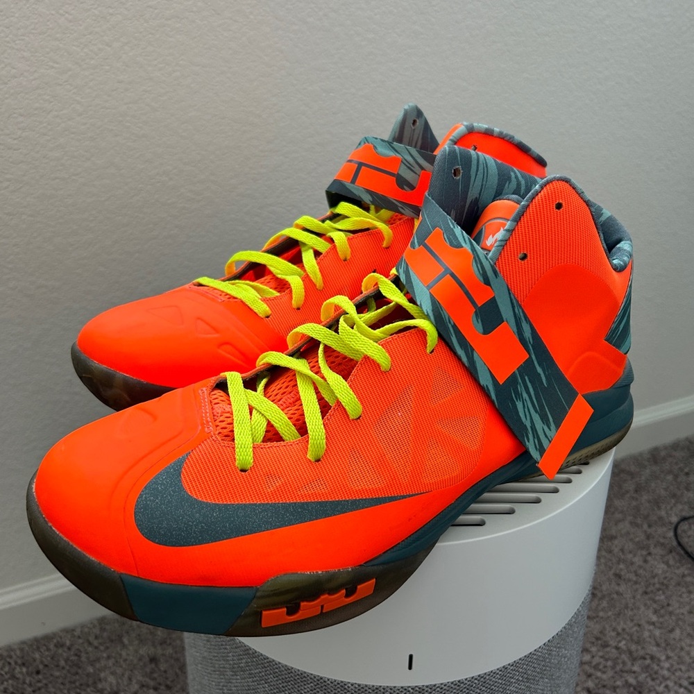 Nike Lebron Zoom Soldier 6 SZ14
